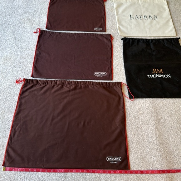 Bundle of five handbags dust bags - 3 Coach, 1 Ralph Lauren & 1 Jim Thompson. - Picture 6 of 7